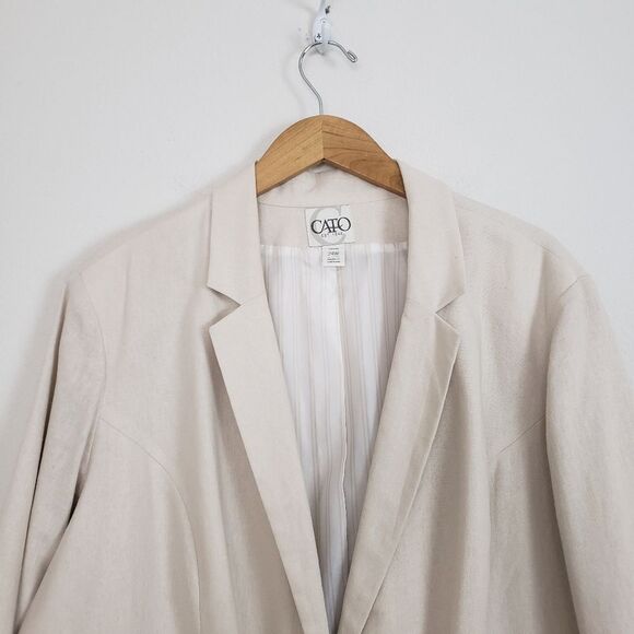 Cato Women's Cream linen Blazer - Picture 2 of 9